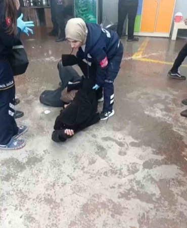 pazar-alaninda-korkutan-anlar-1-kisi-dumandan-etkilendi-nh2Damj1.jpg