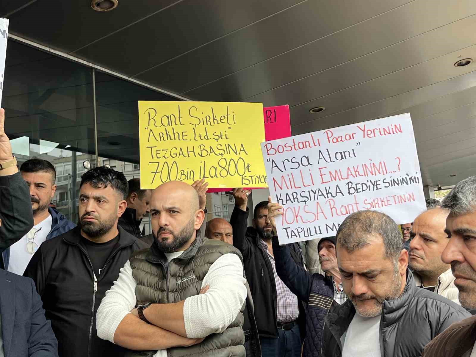 pazarci esnafindan karsiyaka belediyesi onunde eylem 5 212id8BB