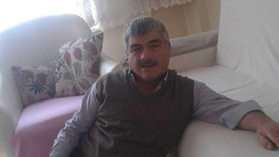 pazardan mezara 3 kardes ve enisteleri yan yana defnedildi 7 yCckhaBR