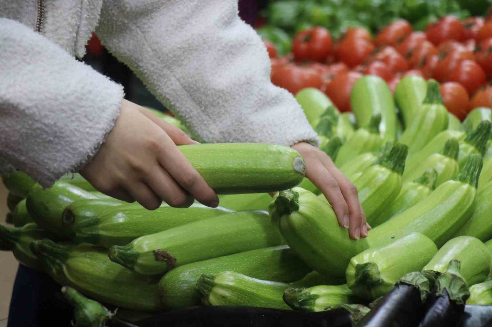 pazarin gozdesi kis sebzeleri oldu 5 5jVIuFHQ