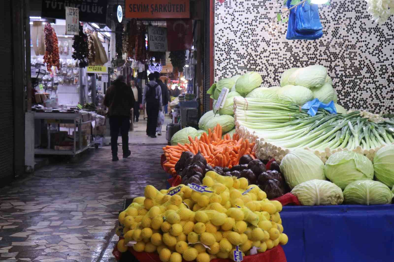 pazarin gozdesi kis sebzeleri oldu 7