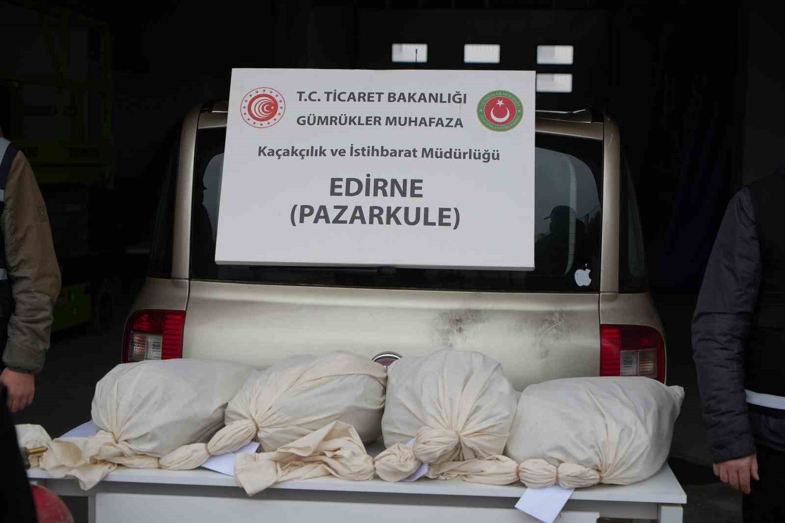 Pazarkule’de LPG tankına gizlenmiş 19 kilo esrar ele geçirildi 6 pazarkulede lpg tankina gizlenmis 19 kilo esrar ele gecirildi 2 5RsfAVM5