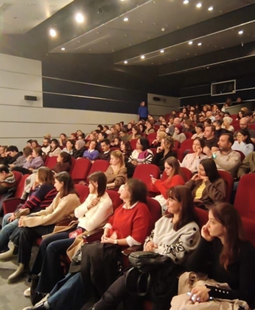 pelin-esmer-yeni-filmiyle-niluferde-sinemaseverlerle-bulustu-9zAOuz1c.jpg