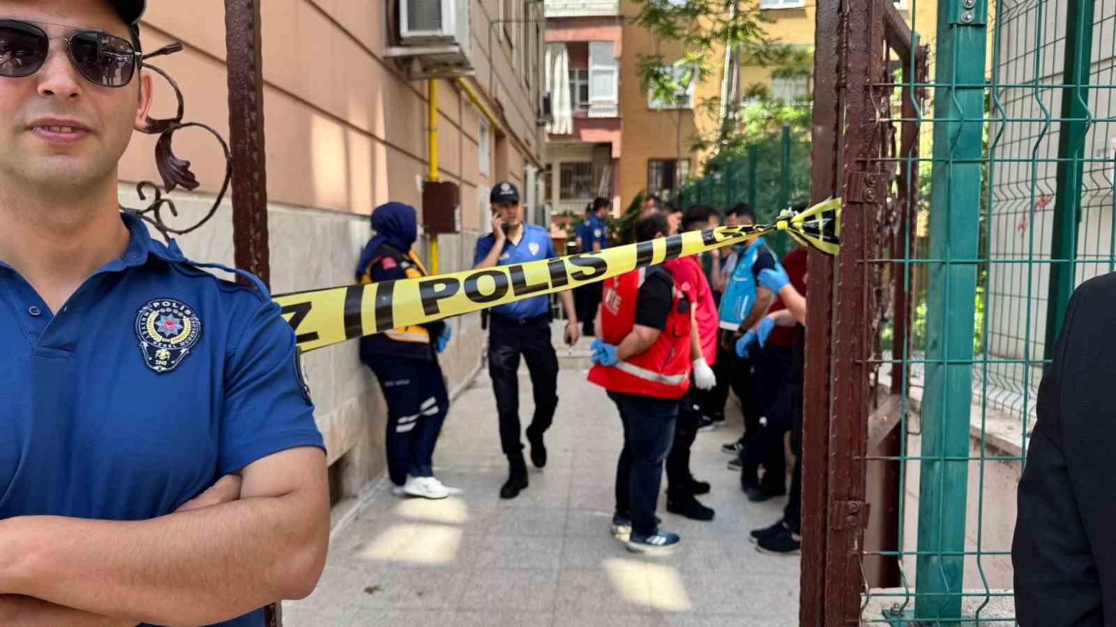 pencere temizlerken 5inci kattan dusen kadin hayatini kaybetti 3 htaVnImZ