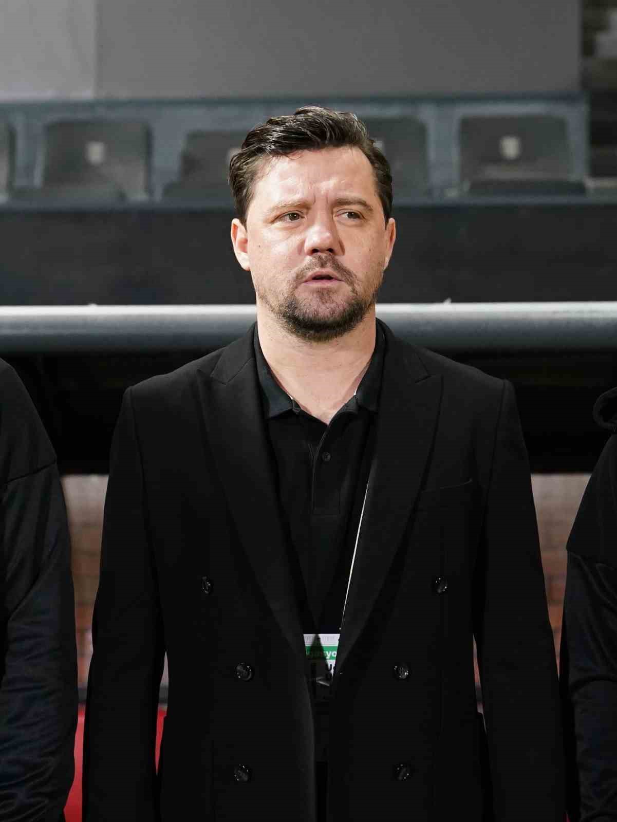 pendikspor teknik direktor ugur ucar ile yola devam ediyor 0 AbS3LLEM