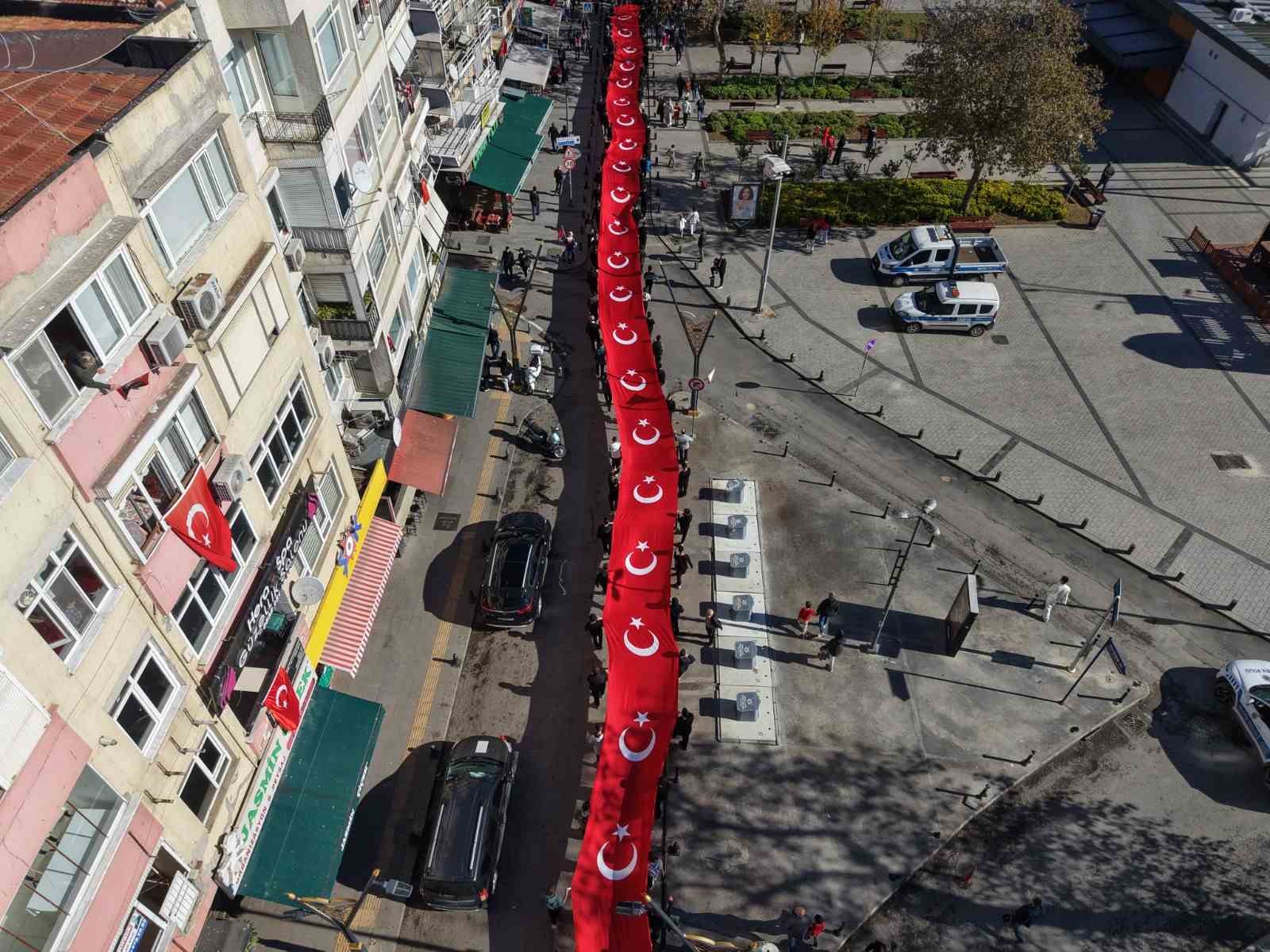 pendikte 102 metrelik turk bayragiyla cumhuriyet kutlamasi havadan goruntulendi 5 1elzJQGL
