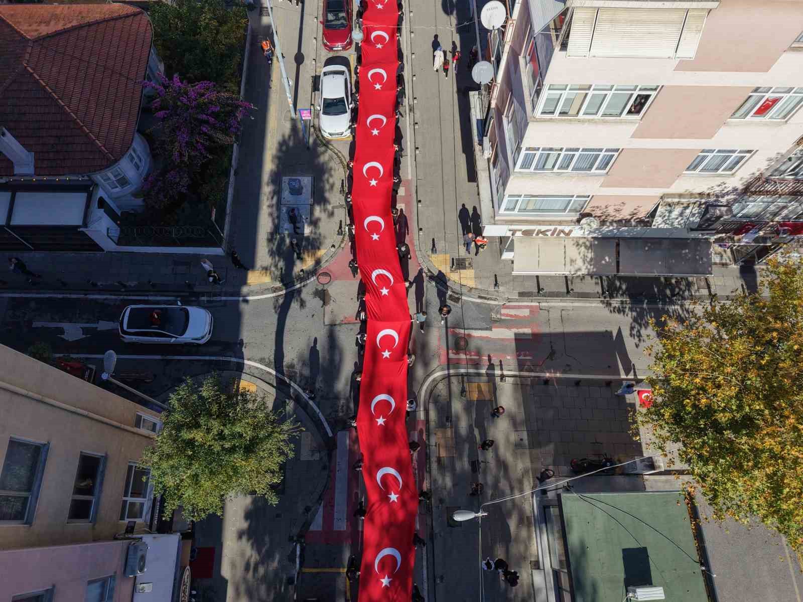 pendikte 102 metrelik turk bayragiyla cumhuriyet kutlamasi havadan goruntulendi 6 ayUWE16X