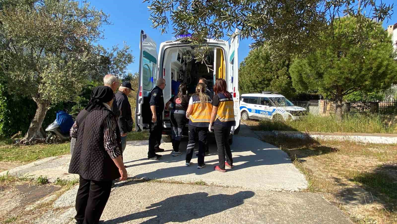Perde takarken düşen yaşlı kadın hastanelik oldu 9 perde takarken dusen yasli kadin hastanelik oldu 5 7BOtZOMf