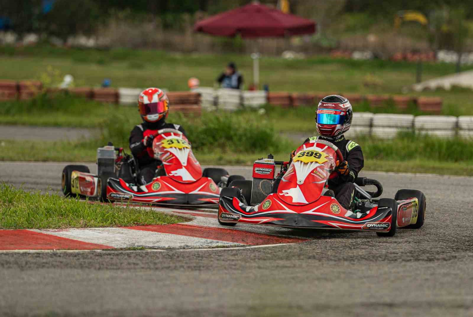petrol ofisi grubu karting sampiyonu dynamic racing teamin ana sponsoru oldu 0 qirV9LN2