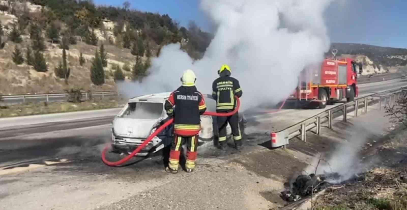 peugeot marka otomobil alev topuna dondu 2 RNUGCjKE