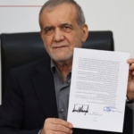pezeskiyanin-abd-ile-varilan-mutabakat-zaptini-imzaladigi-anlarin-fotografi-paylasildi-RvIuQCmz.jpg
