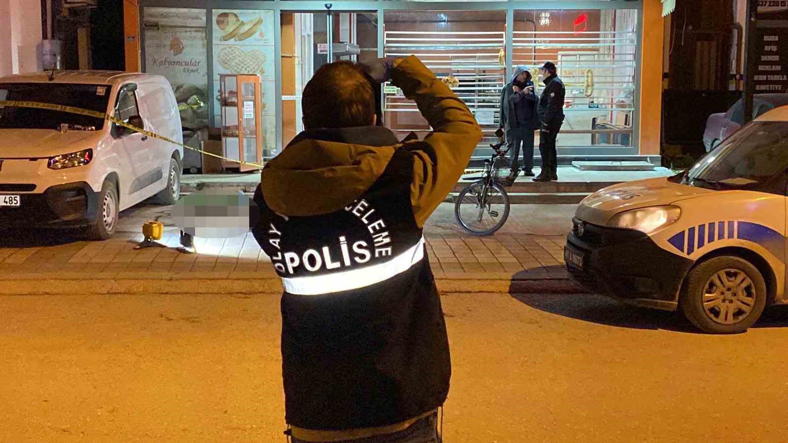 pide almak icin gittigi firinda dehseti yasadi 2