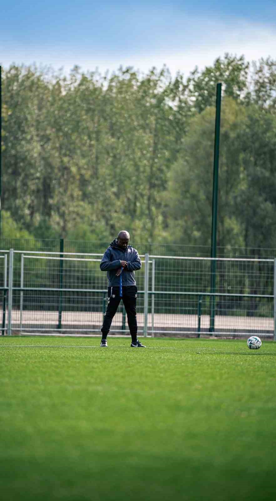 Pierre Webo için Süper Lig ve alt lig kulüpleri devrede 8 pierre webo icin super lig ve alt lig kulupleri devrede 4 nIELiukU
