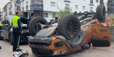 pikap-ile-suv-aracin-carpistigi-kazada-faciadan-donuldu-1-yarali-yFJY8Pwa.jpg