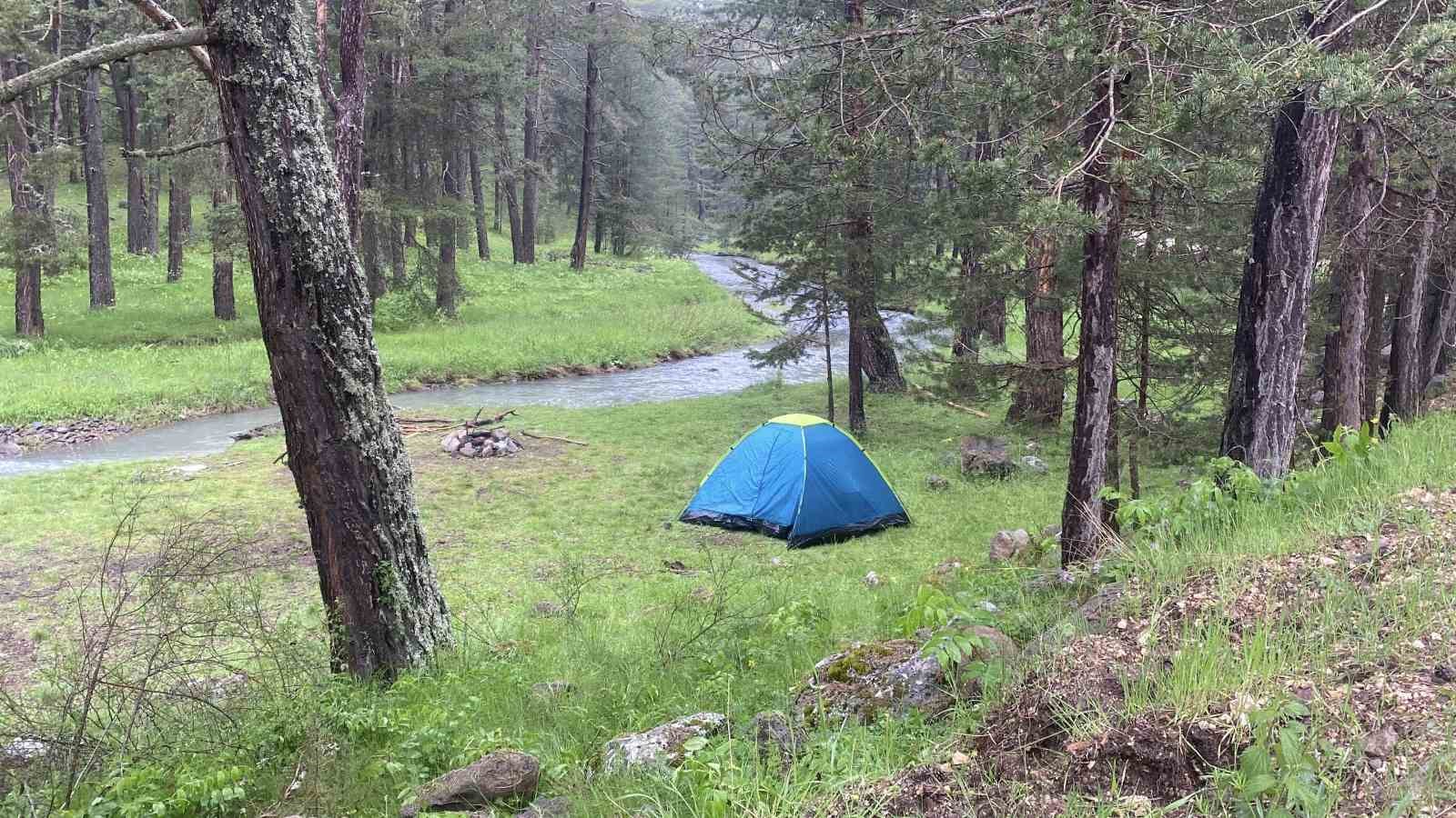 Piknik alanında yıldırım düşmesi sonucu yaralanan 2 kişi Kocaeli’ye sevk edildi 7 piknik alaninda yildirim dusmesi sonucu yaralanan 2 kisi kocaeliye sevk edildi 3 yDXMzNXu