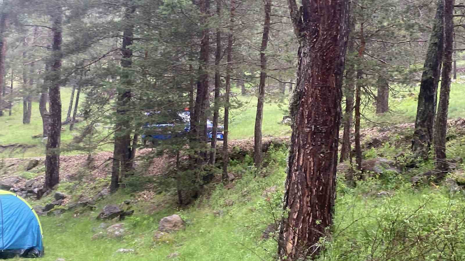 Piknik alanında yıldırım düşmesi sonucu yaralanan 2 kişi Kocaeli’ye sevk edildi 8 piknik alaninda yildirim dusmesi sonucu yaralanan 2 kisi kocaeliye sevk edildi 4 iIhARMU5