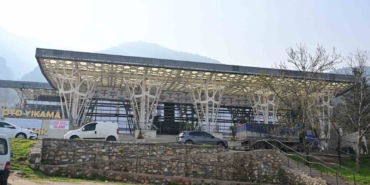 piremirde-yol-yarilandi-3da5Q4cd.jpg