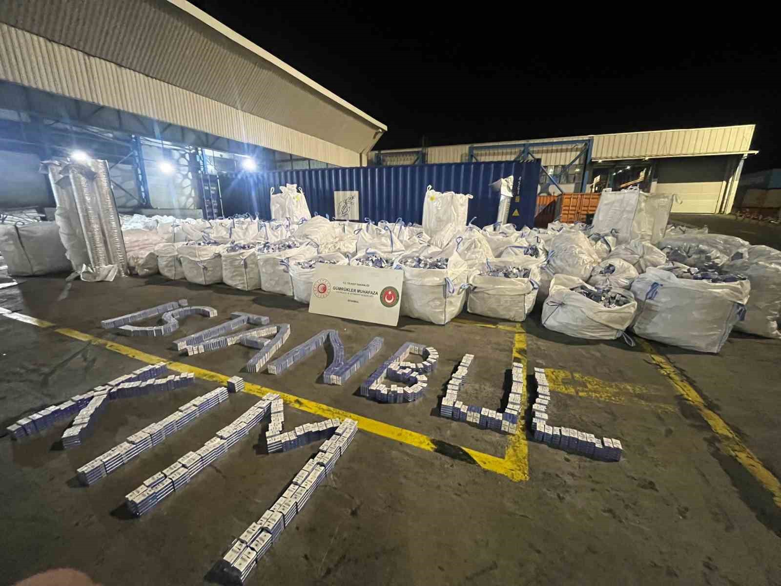 piyasa degeri 94 milyon lira olan 394 bin 117 paket kacak sigara ele gecirildigini s35MA45h