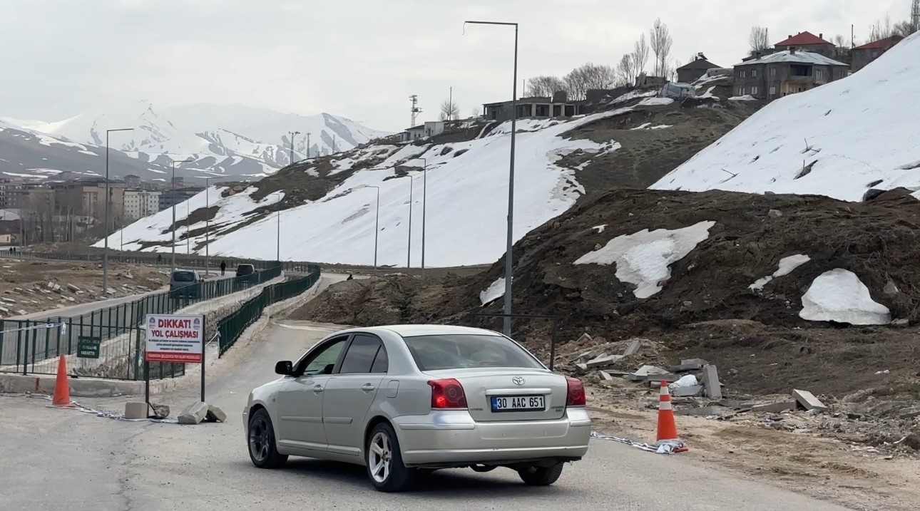 pizok yolu 13 gundur kapali 11 5DUdrOYy