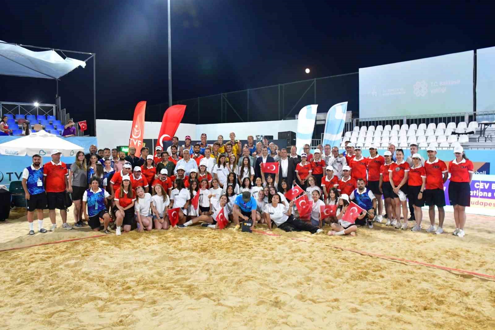 plaj voleybolu dunya turunda balikesir etabi sona erdi 5 ZHCGbLF9