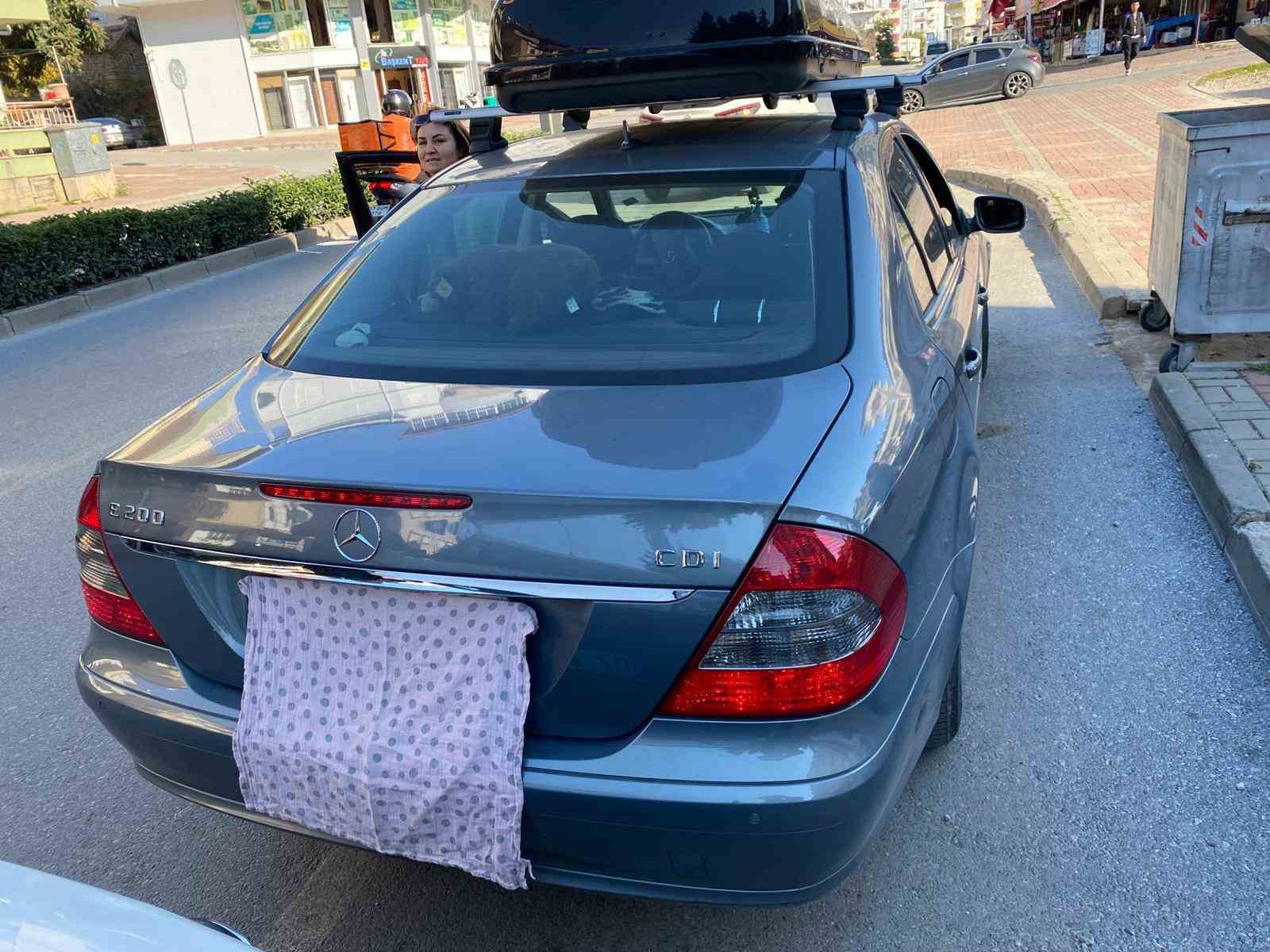 plakasi bezle kapatilan mercedes plakasiz cikti 0 qYOthRSH