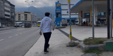plakayi-okuyamadi-fise-putin-yazdi-ruslara-kahkaha-attiran-olay-issiz-birakti-6MBgqWHf.jpg