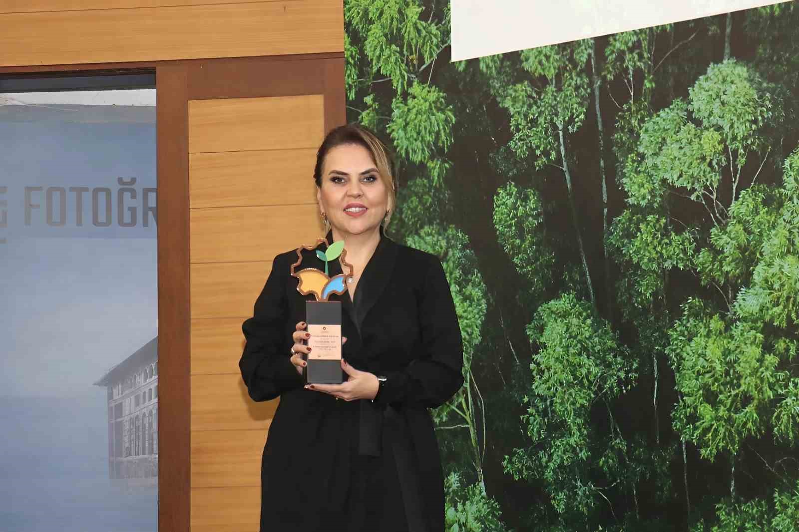 Plastik atıkları doğaya zarar vermeden dönüştürdüler, ödülü kazandılar 7 plastik atiklari dogaya zarar vermeden donusturduler odulu kazandilar 3 UKrlNNu5