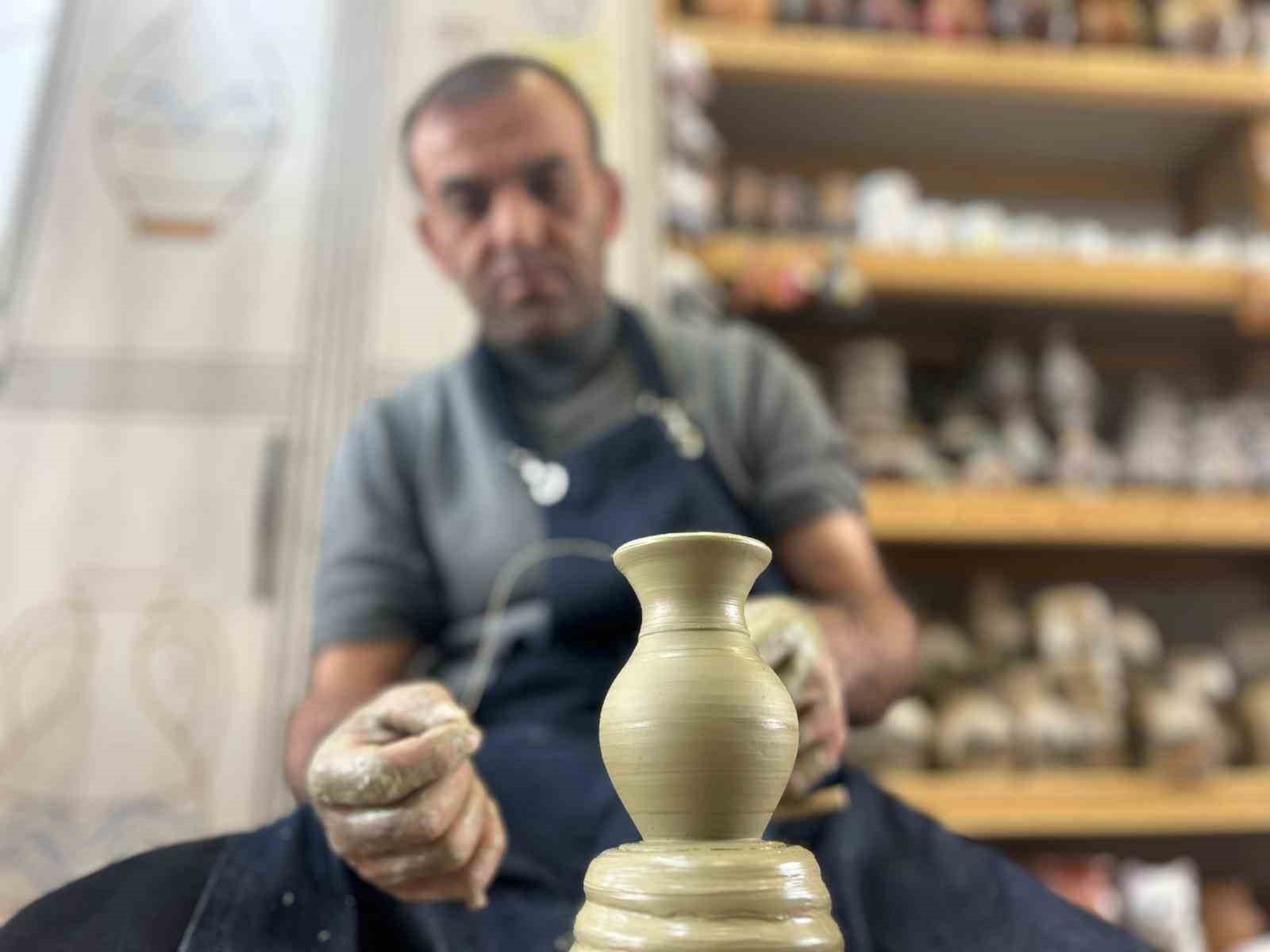 plastik karsisinda direnen meslek vanin son comlek ustasi 5 QNACGaKG