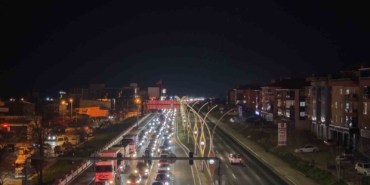 polatlida-bayram-donusu-olusan-trafik-havadan-goruntulendi-fEs4kJ2J.jpg