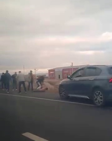 polis-cenazesi-konvoyundaki-araclara-saldirida-7-gozalti-awyuz7aX.jpg