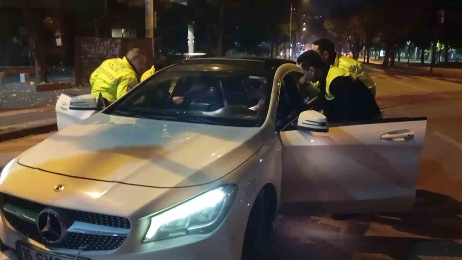 polis ekiplerinden kacmaya calisan alkollu surucu 63 bin 911 tl ceza yedi 0 ejTgPTD5