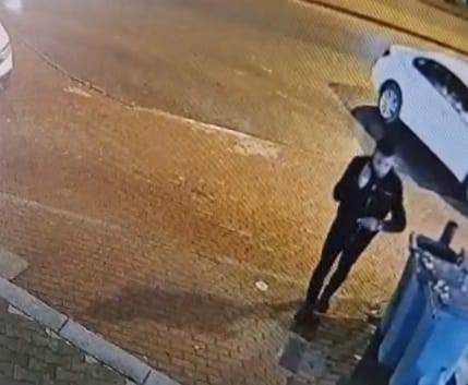 polis kiligina girip 3 milyonluk vurgun yaptilar 3 tICT991V
