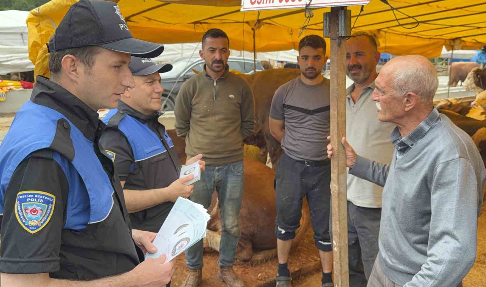 polis kurban pazarinda vatandaslari dolandiriciliga karsi uyardi 4 mCFsXXK7