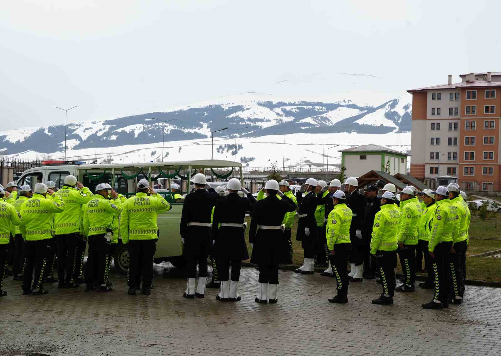 polis memuru dualarla ugurlandi 10 4P2SgYLm