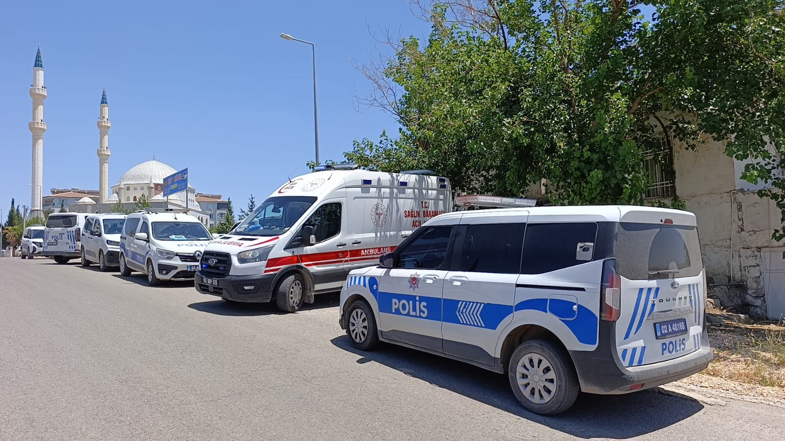 polis memuru kaldigi evde olu bulundu 2 74jJMlym