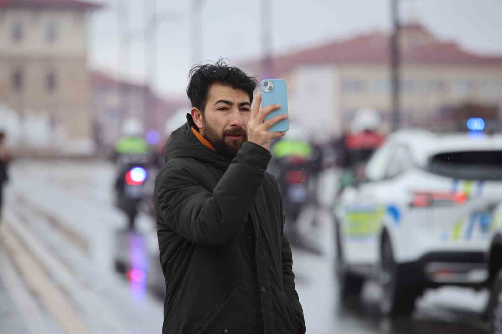 Polis özel harekatın helikopterli gösterisi nefes kesti 13 polis ozel harekatin helikopterli gosterisi nefes kesti 9 4YVItu6Y