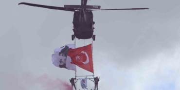 polis-ozel-harekatin-helikopterli-gosterisi-nefes-kesti-kS85QC37.jpg