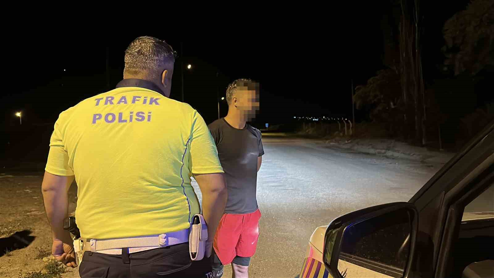 polis uygulamasini gorunce aracini park etti 124 promil alkollu cikti 0 KrvvWSLT