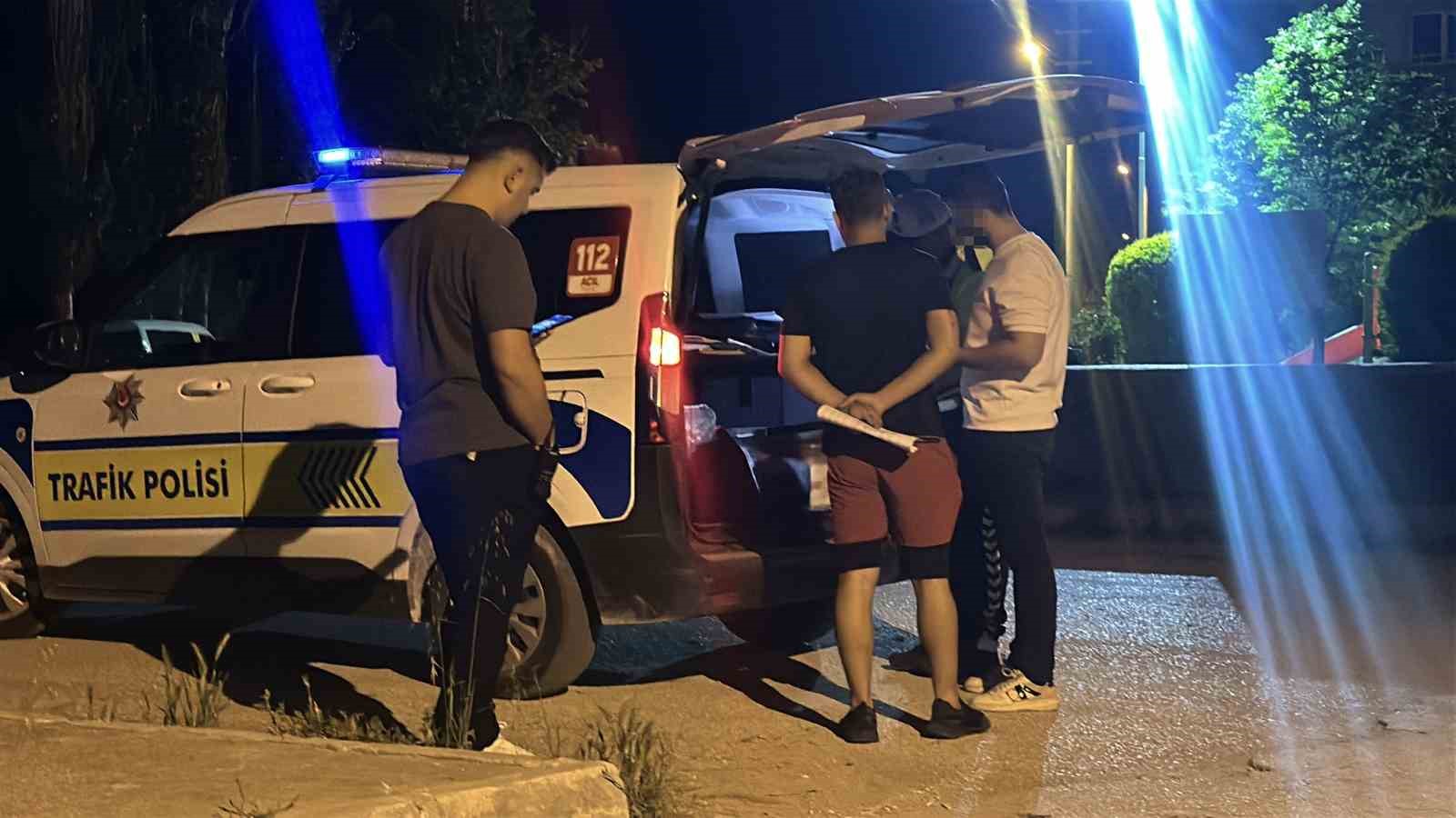 polis uygulamasini gorunce aracini park etti 124 promil alkollu cikti 4 Vdczr4kp