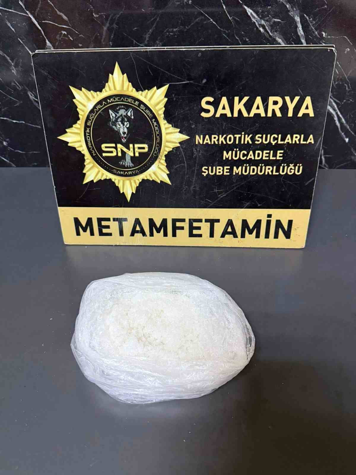 polis uyusturucuya gecit vermiyor 2 ilcede 7 supheli gozaltina alindi 4 bX2rQ3eh