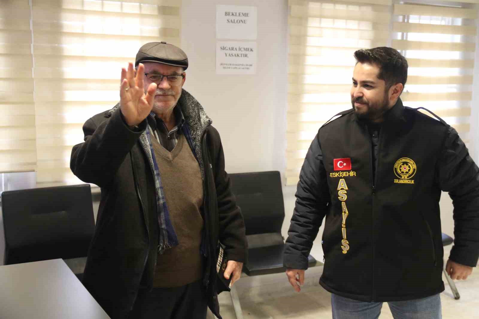 polis ve savci yalanina inanip 5 milyon lirasini kaptirdi 5 3e4WsvNZ