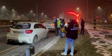 polise-carpip-kactiktan-sonra-olay-yerinde-yakalanan-sahis-tutuklandi-uPF2tqjj.jpg