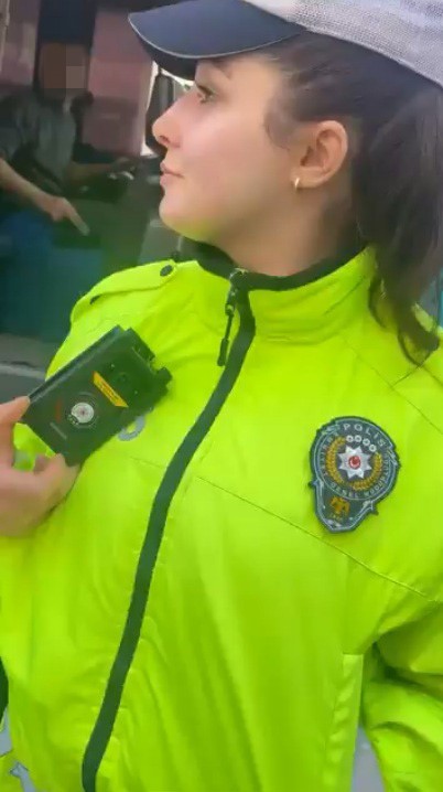 polise hakaret edip sosyal medyada paylasan surucu gozaltina alindi 0 wwdtGBMr