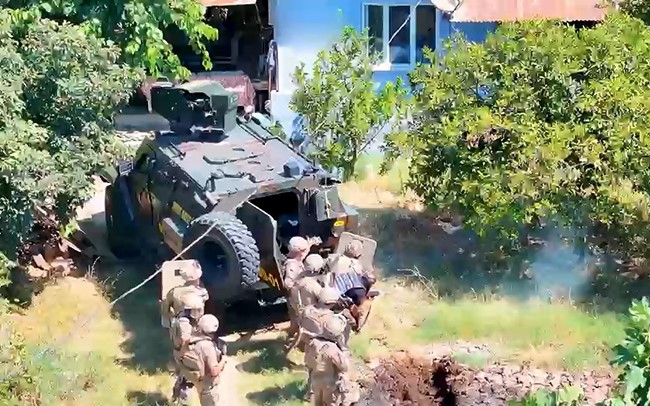 polise silahla karsilik veren sahis yakalandi 0 Fnh2KdMZ