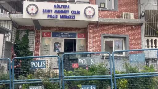 polisi-goren-torbaci-4-metrelik-binadan-asagi-atladi-uOWYkaxd.jpg