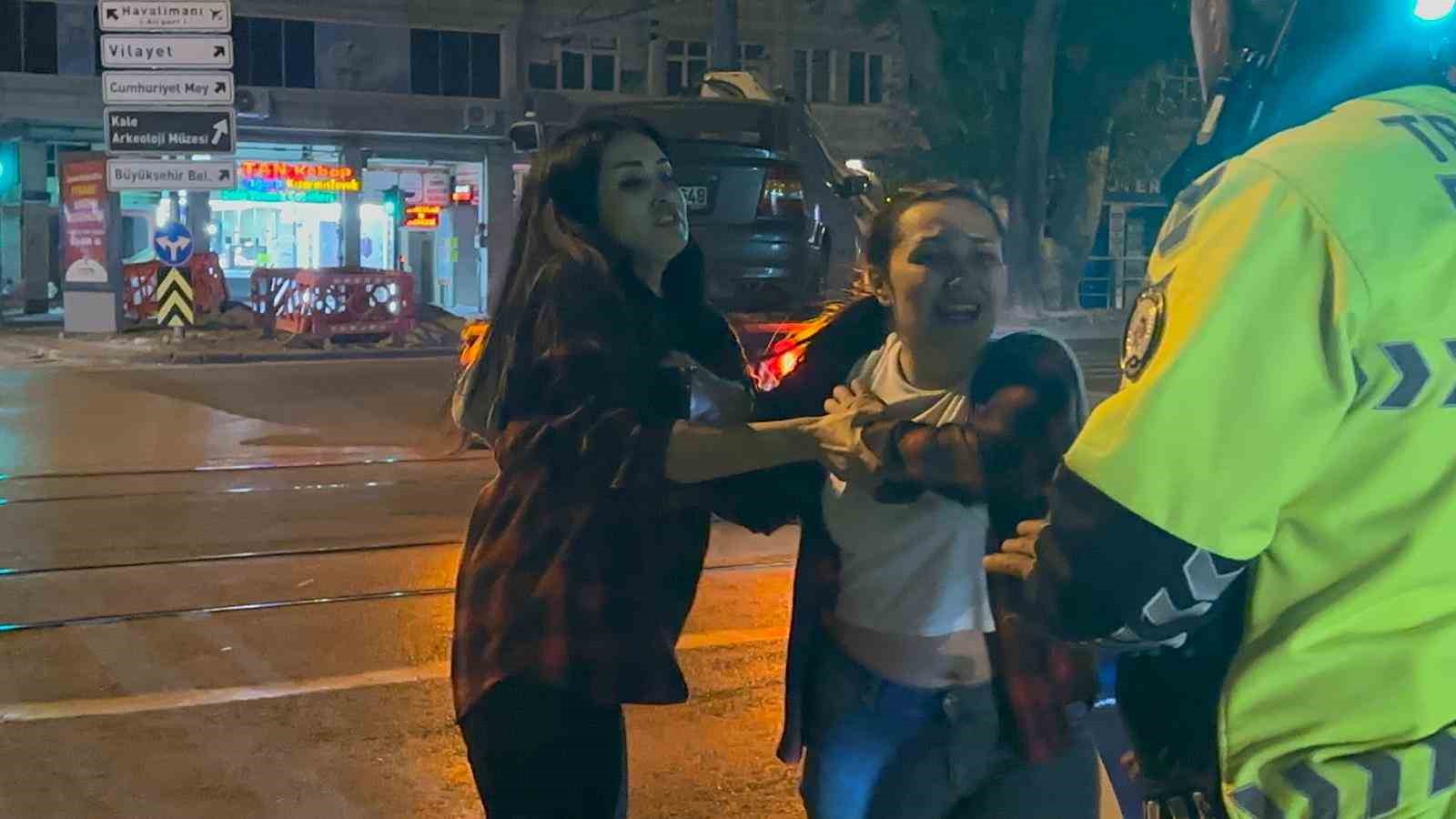 polisin alkollu yolcuyla imtihani kamerada 1 herO1wWG