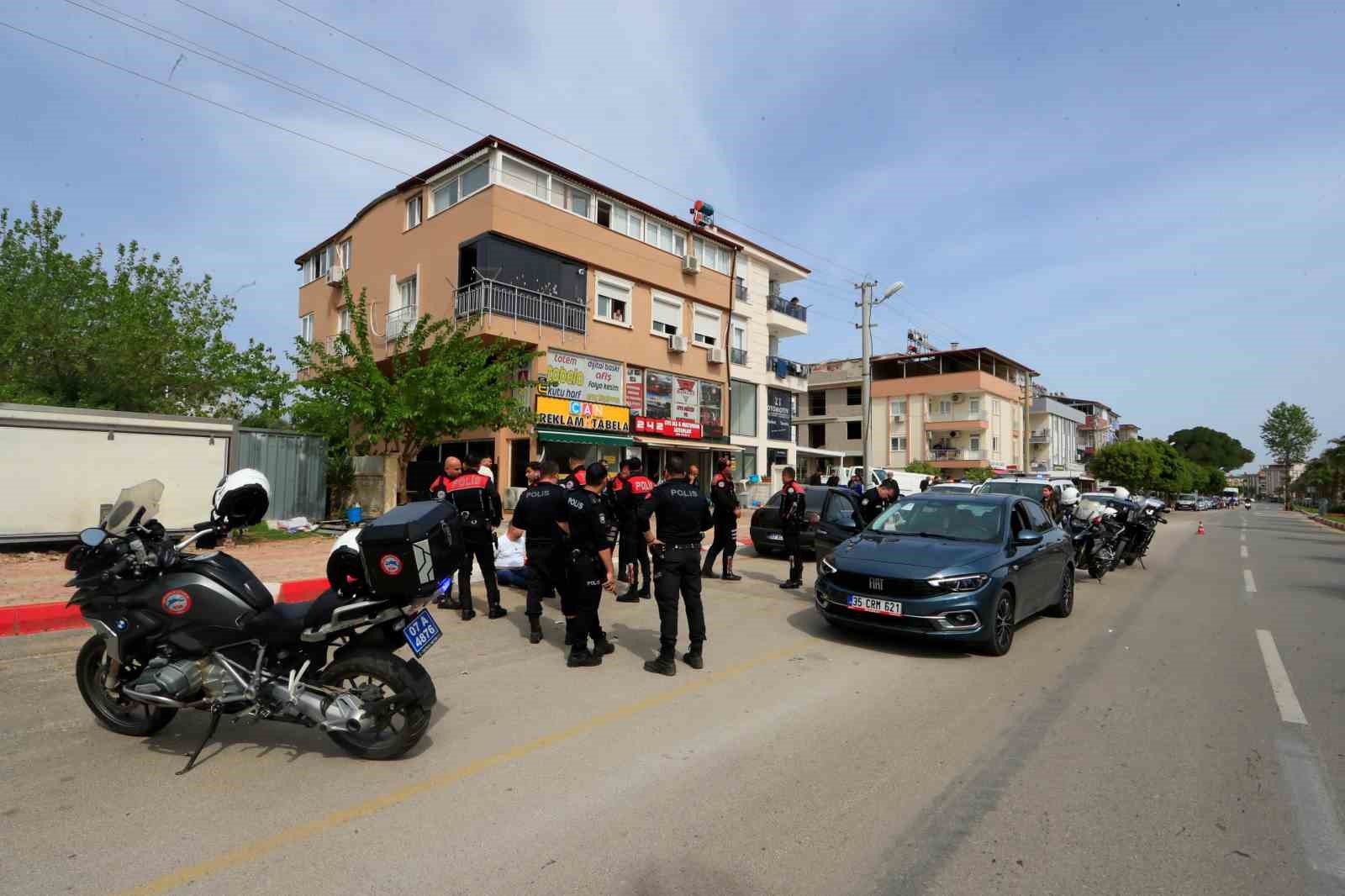 polisin dur ihtarina uymadi 15 kilometrelik kovalamaca sonucu yakalandi 4