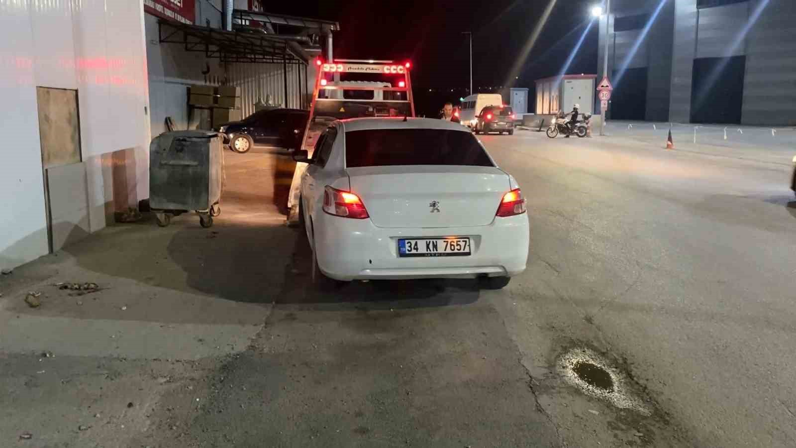 Polisin ’Dur’ ihtarına uymadı, 490 bin lira ceza yedi 5 polisin dur ihtarina uymadi 490 bin lira ceza yedi 1 gnNaKrSj