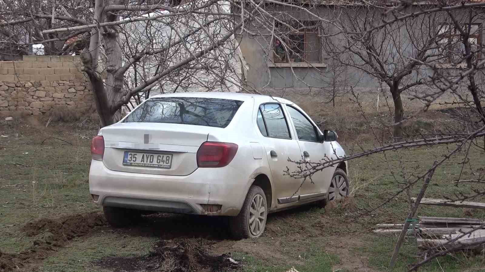 polisin dur ihtarina uymayan supheliler araci birakip kacti 0 rlFTDGHc