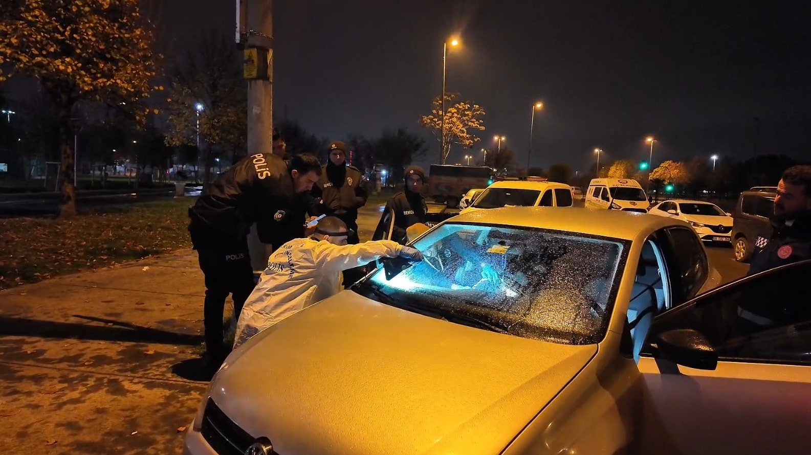 polisin gbt yapmak istedigi aractan ceset cikti 1 WHp1MKzY